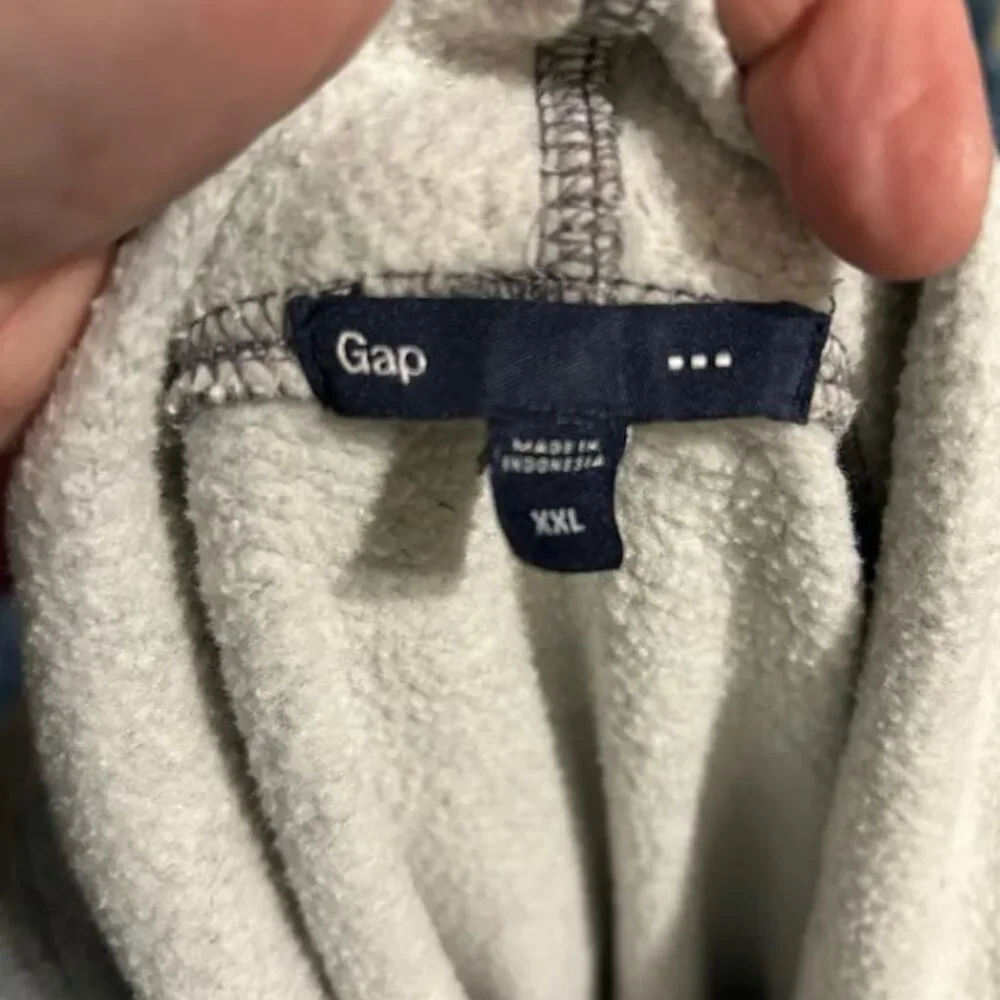 Womens gap hoodie - Picture 3 of 3